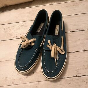 Sperry Teal Boat Shoes with creamLaces 7.5